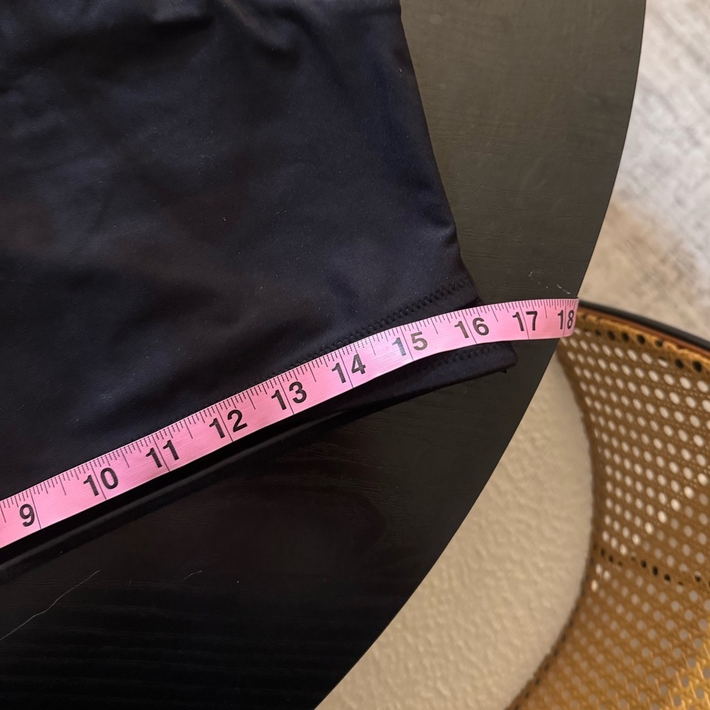 Fabletics - Low Impact Crossover Sports Bra Black Sz - Picture 6 of 7